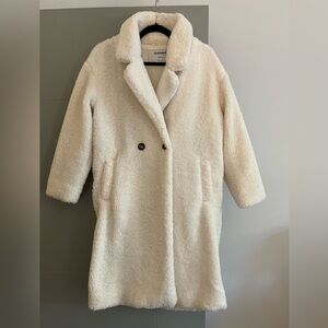 Old Navy • Cozy Cream Teddy Coat